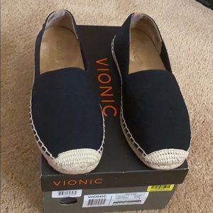 Black Vionic espadrilles (Coast Valeri) 6.5